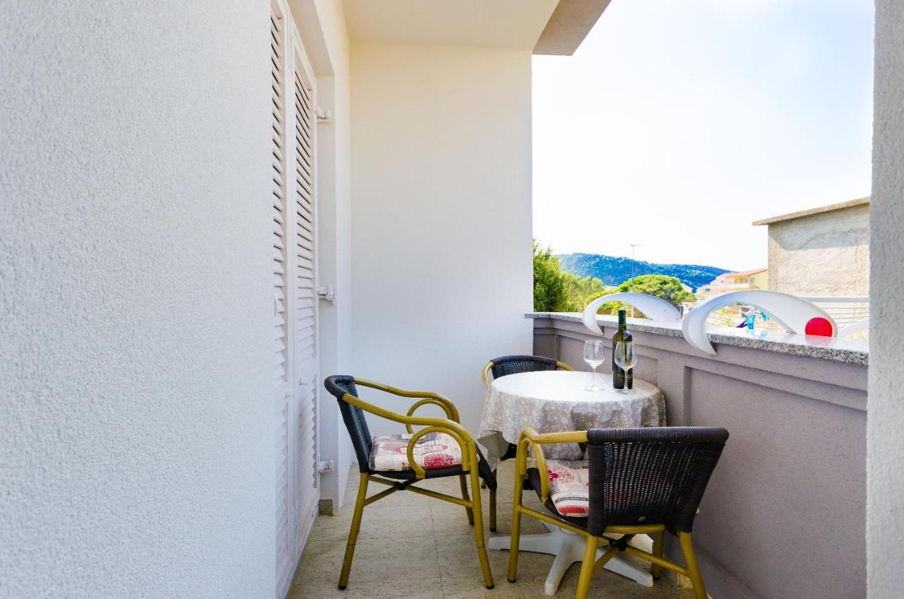 Apartments Ruza-Rajska Beach لوبار المظهر الخارجي الصورة